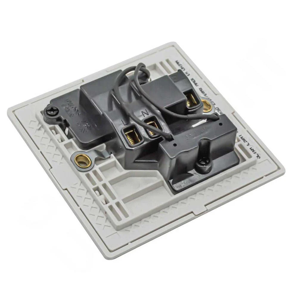 Ultralight Innova Socket 13A (W86/N/13UKSD) - Image 4