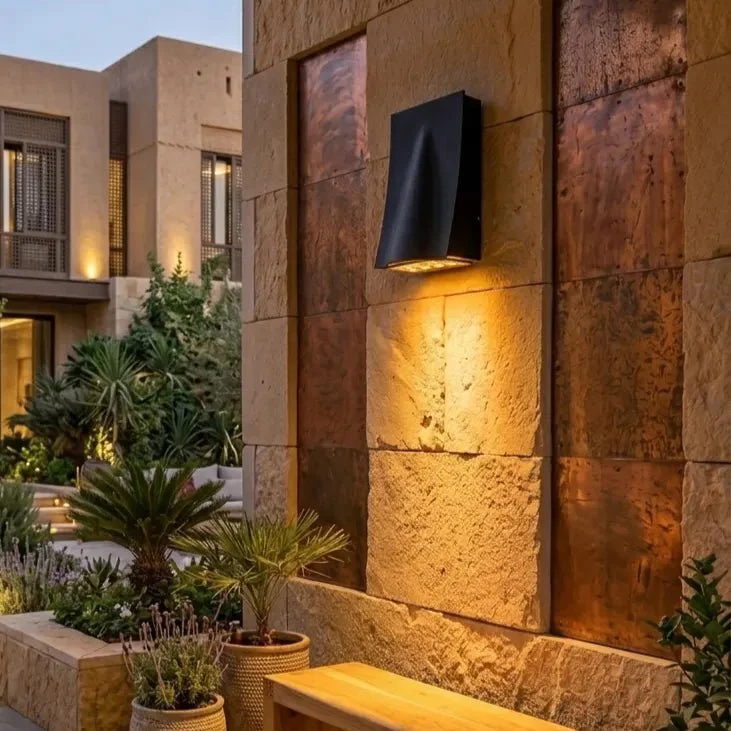 Ultralight LED Wall Light 16W - IP65 Weather Resistant (BDX1006) - Image 2