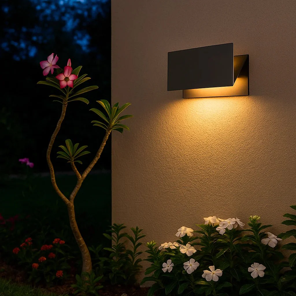 Modern LED Wall Light 14.4W (H1521) – 3000K Warm White, IP54, Black Aluminum Fixture for Entrances & Corridors - Image 2