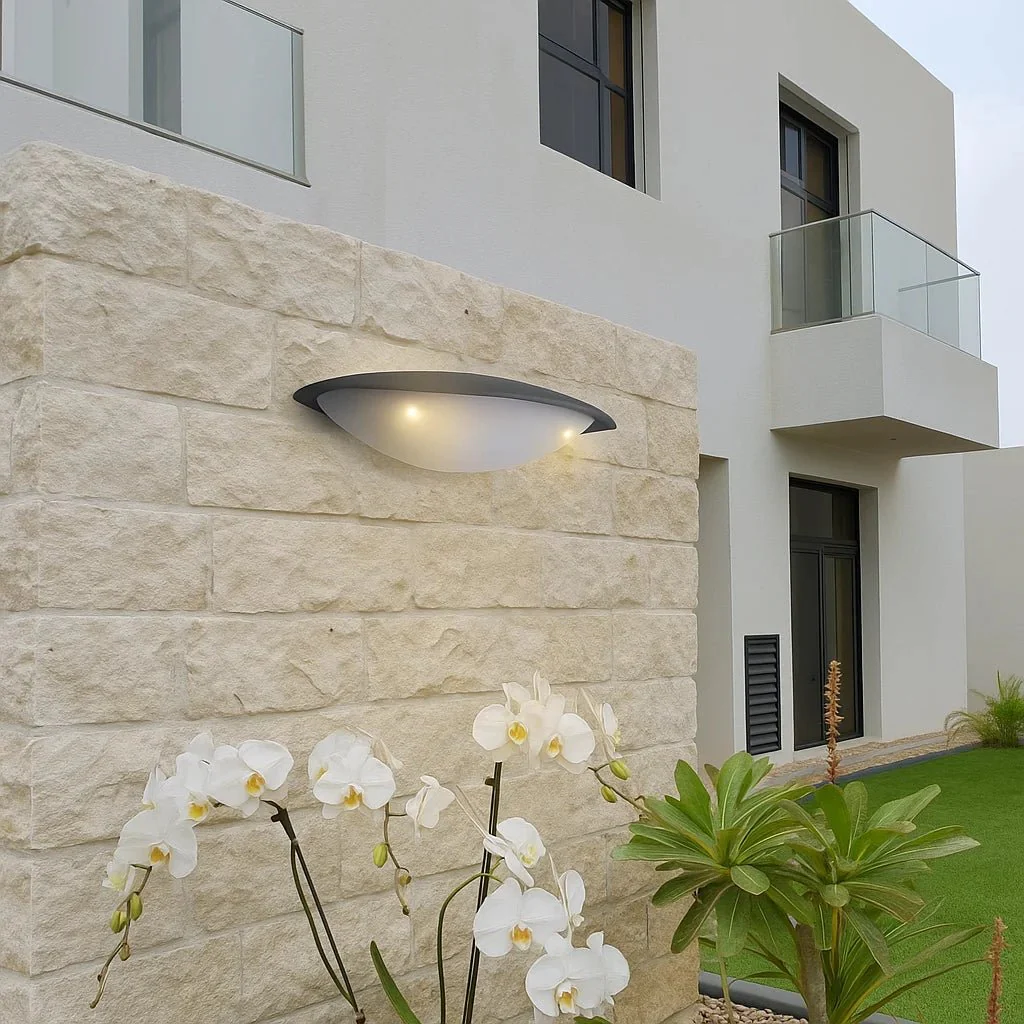 Modern Outdoor Wall Light 12W IP54 (JW182A) – Daylight LED – energy-efficient lighting - Image 4