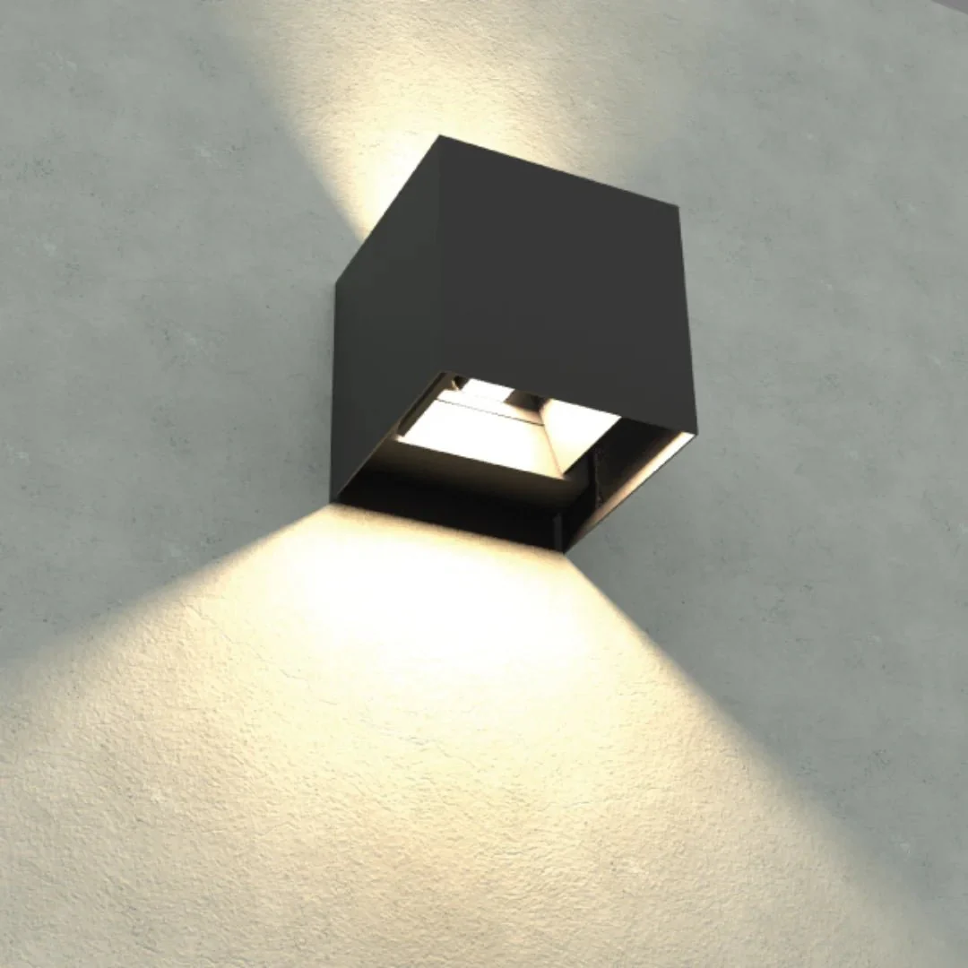 Adjustable Cube LED Outdoor Wall Light - IP55 Weather Resistance (1080G01) - Image 4