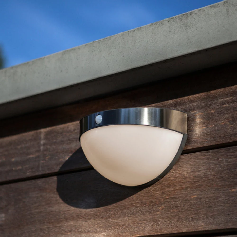 Ultralight Solar-Powered Wall Light (ULT-9087) - Image 7