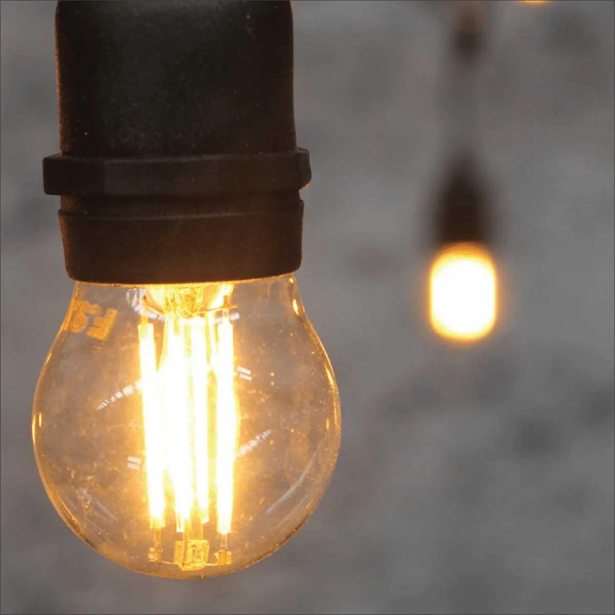 Ultralight Spherical Dimmable Filament Bulb E27 Base (UTL-470SG) - Image 2