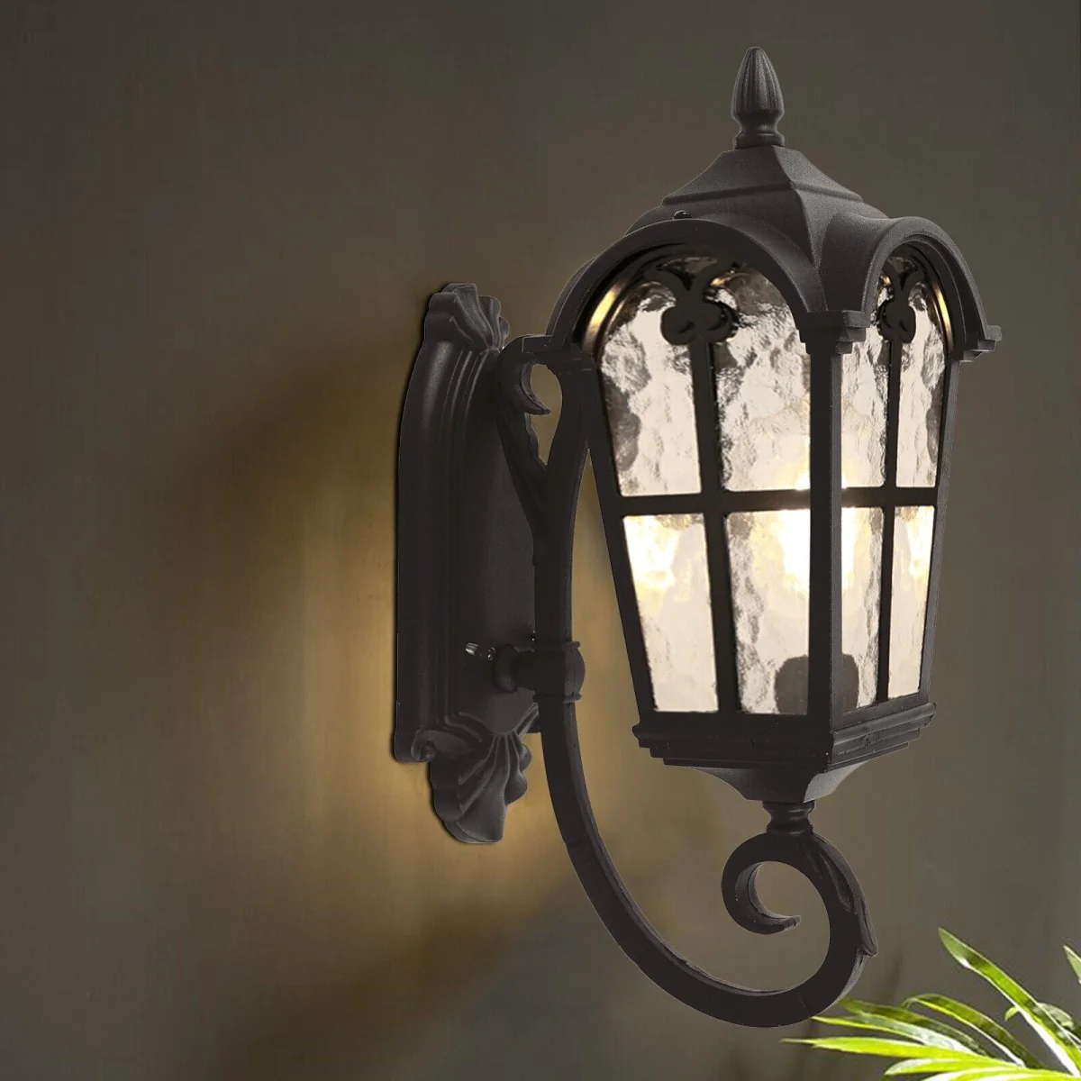Ultra Light E27 Outdoor Classic Light – Elegant Outdoor Lighting (0022-FAMILY) - Image 11