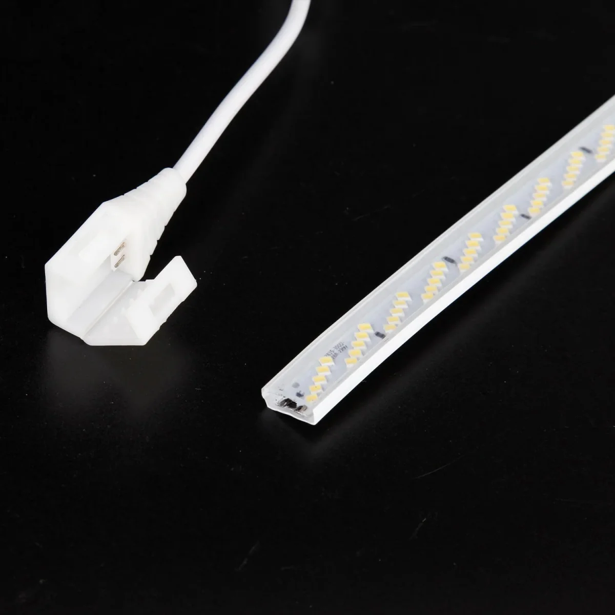 Ultralight Flexible 50M Strip Light - 5 Crooked Rows 2835 SMD (2835-300L) - Image 7