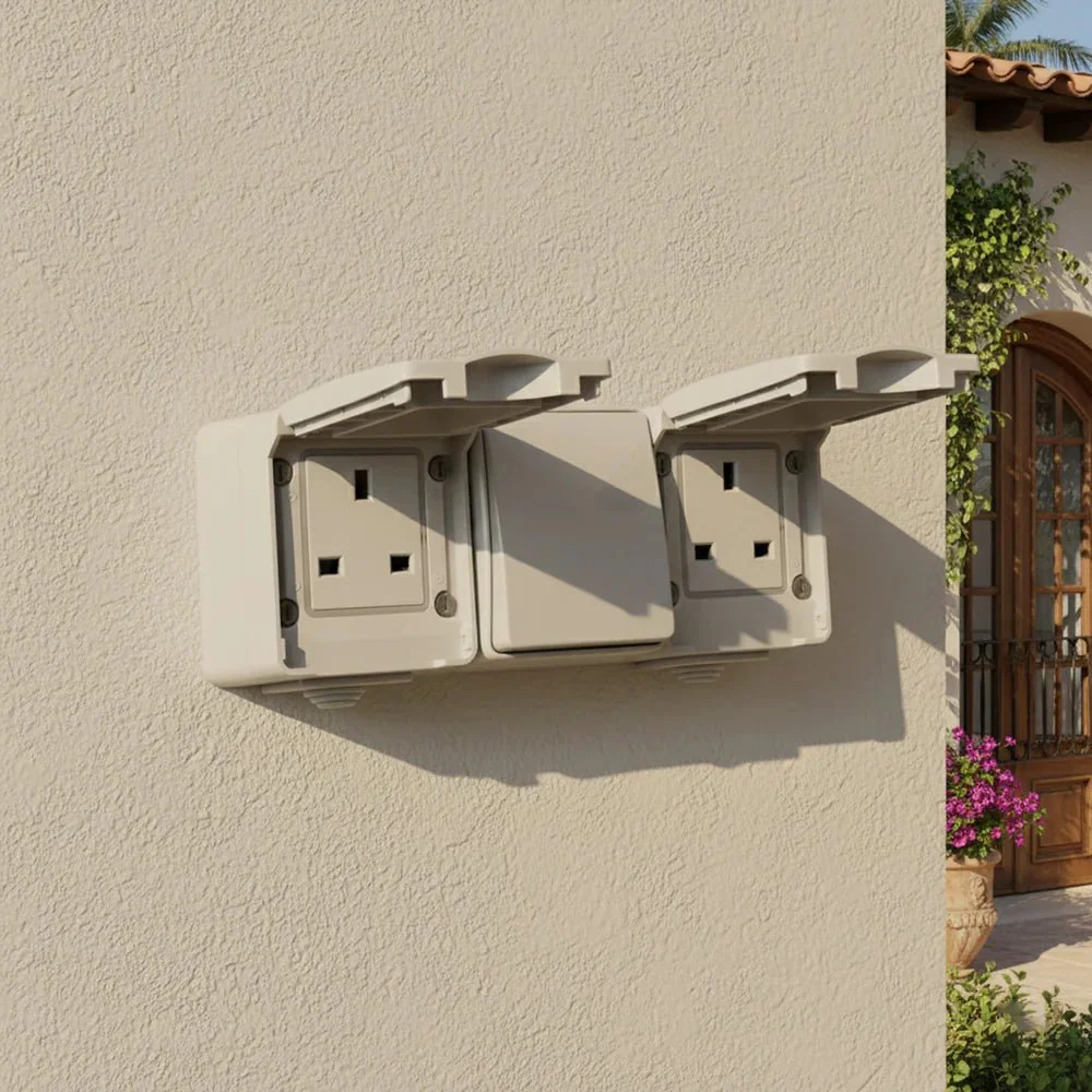 Ultralight Outdoor Switch 2 Socket 13A + 1 Gang Switch - IP65 Weather Proof (M65/13U/2/L1-1) - Image 3