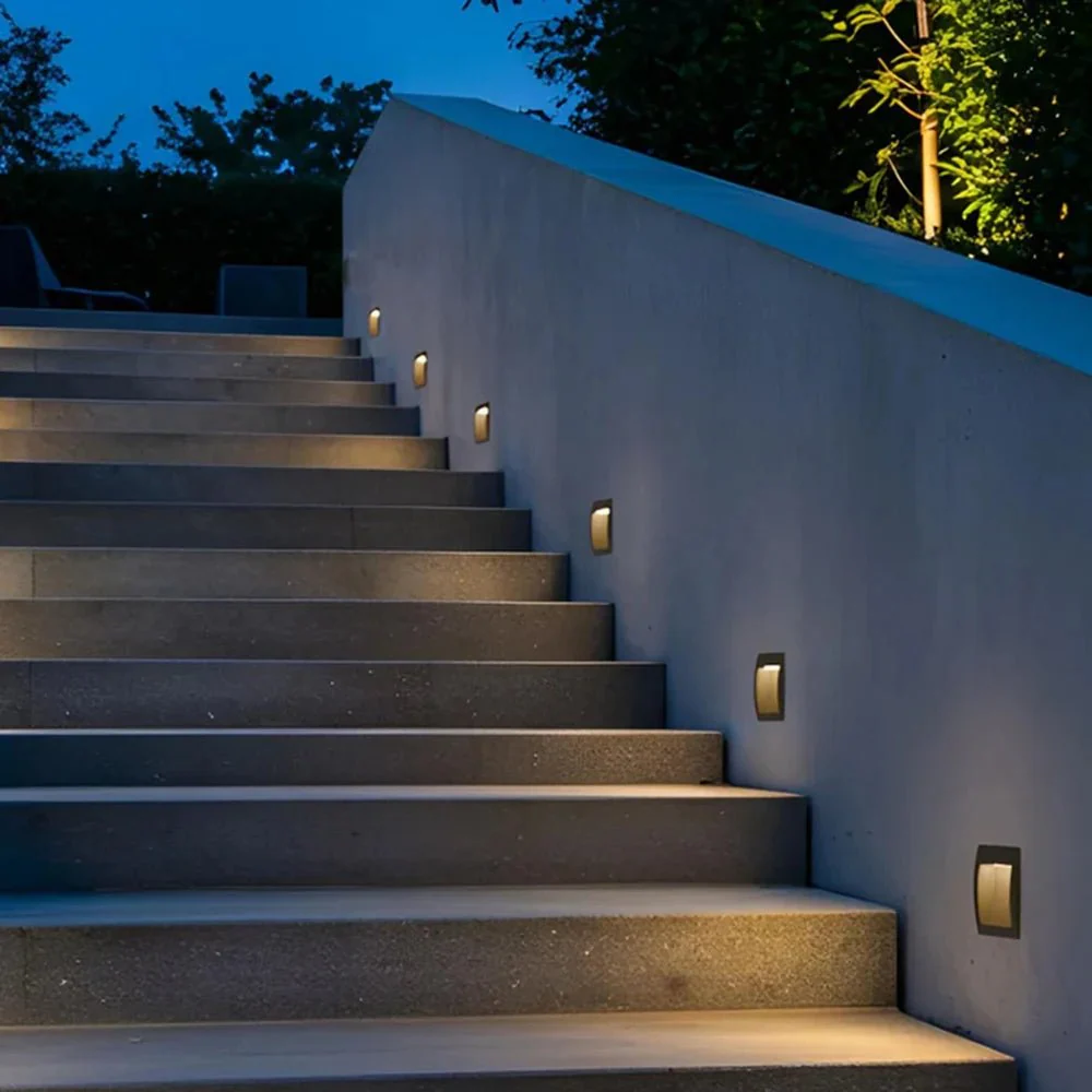 Ultralight Square LED Surface Mounted Step Light (20603) - Image 6