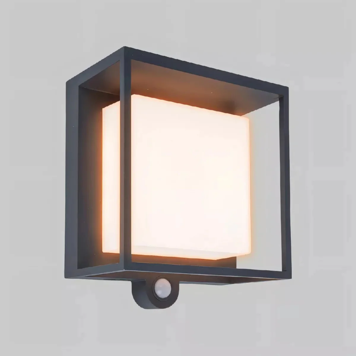 Ultralight Solar Motion Sensor Wall Light IP54 (FYL0204) - Image 3