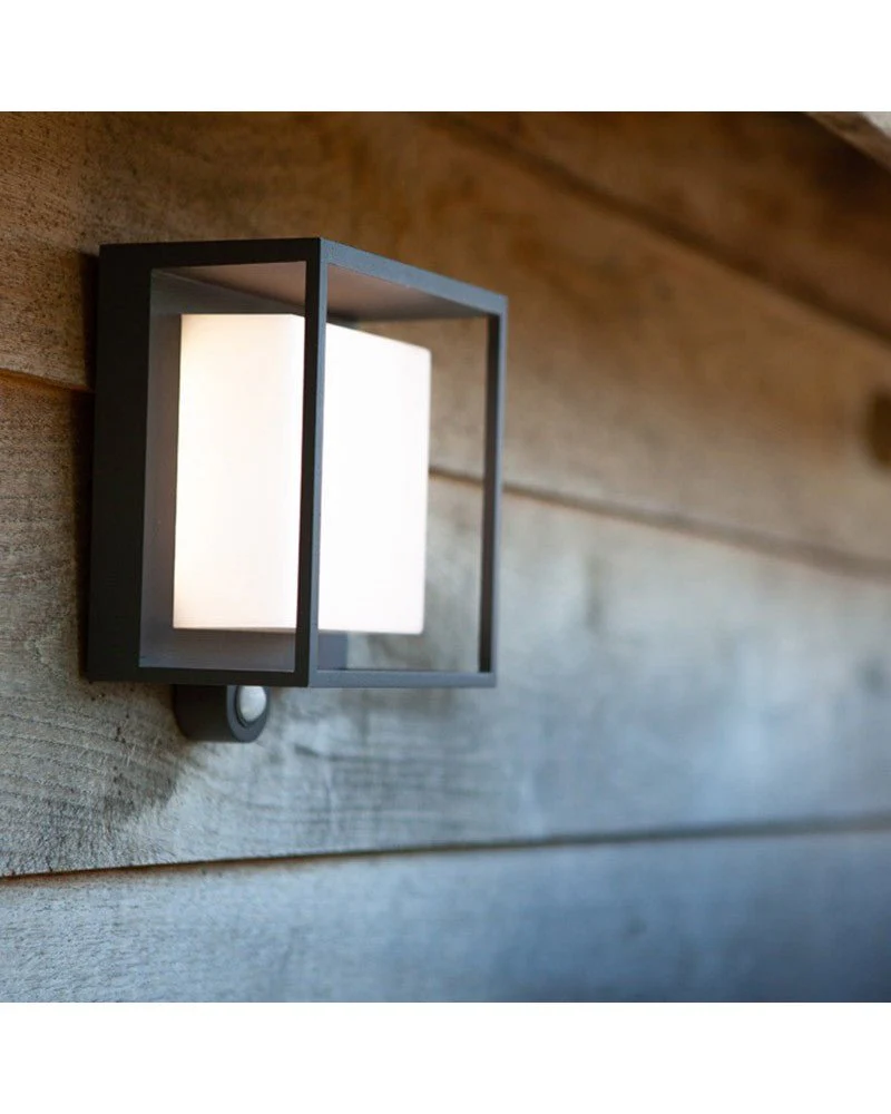 Ultralight Solar Motion Sensor Wall Light IP54 (FYL0204) - Image 8